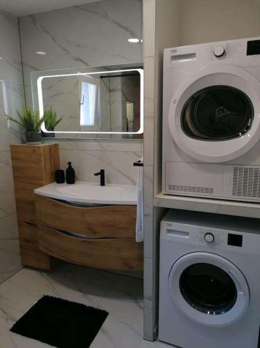 Apartman Max !!!! Omiš Kültér fotó